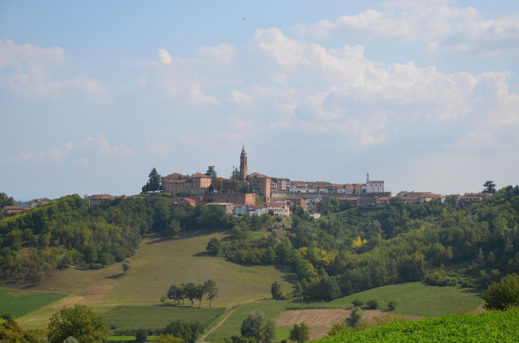Cascina Castagneto Hotel Castell'Alfero Exterior photo