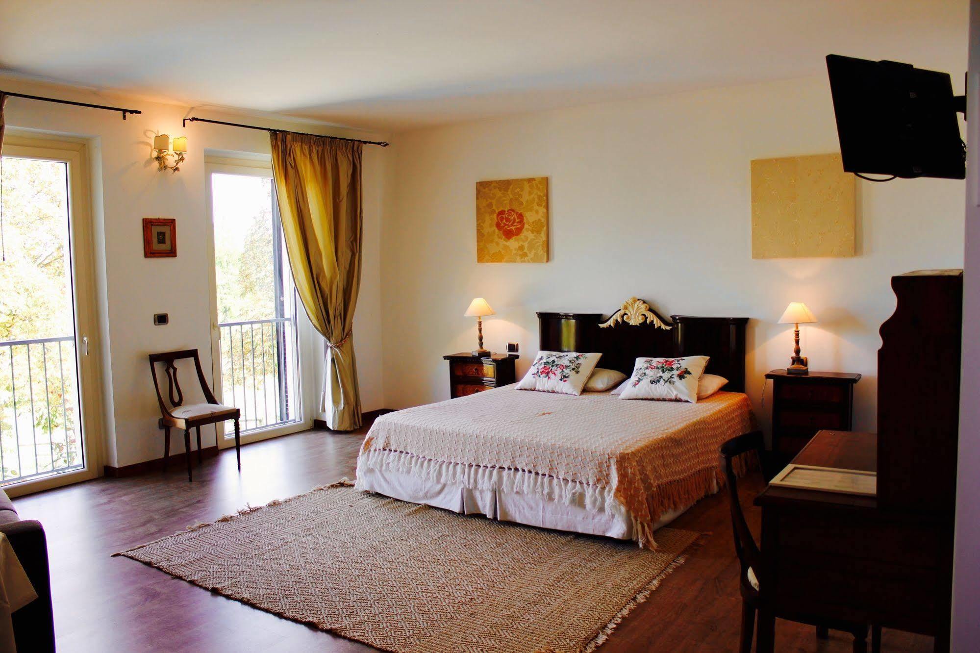 Cascina Castagneto Hotel Castell'Alfero Exterior photo